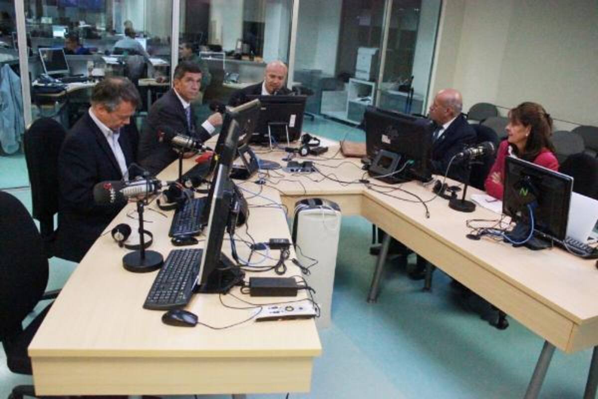 Ricardo Ávila, ministro del Trabajo Rafael Pardo, Luis Miguel Morantes y Marta Lucía Ramírez