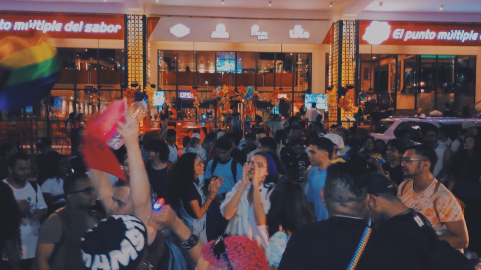 "Besatón" en Barranquilla./ Foto: Juan Maza