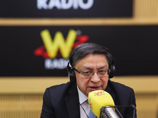 Entrevista W: Presidente de la Corte Constitucional habla sobre su relación con el Gobierno Petro