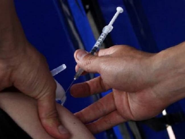El Ministerio de Salud abrió a partir de este sábado 21 de agosto la vacunación contra el COVID-19 para jóvenes entre los 15 y 19 años.