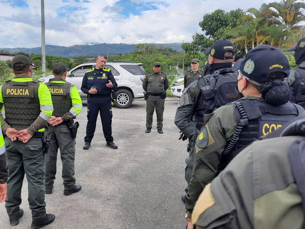 1600 hombres custodian al Huila durante fin de semana de madres