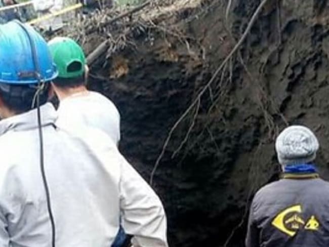 Compleja búsqueda de 4 mineros atrapados hace 6 días en mina de Boyacá