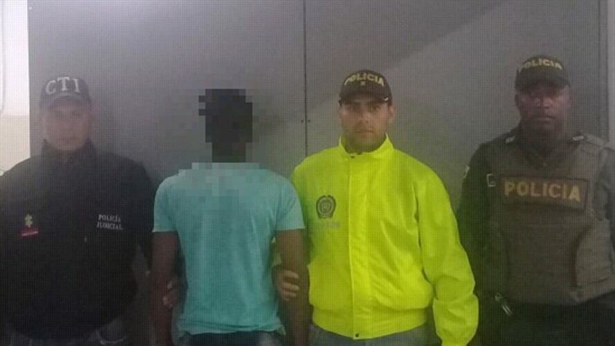 El adolescente capturado es investigado por la muerte del patrullero Edwin Orlando Barreto Gaitán. Foto: Policía Nacional