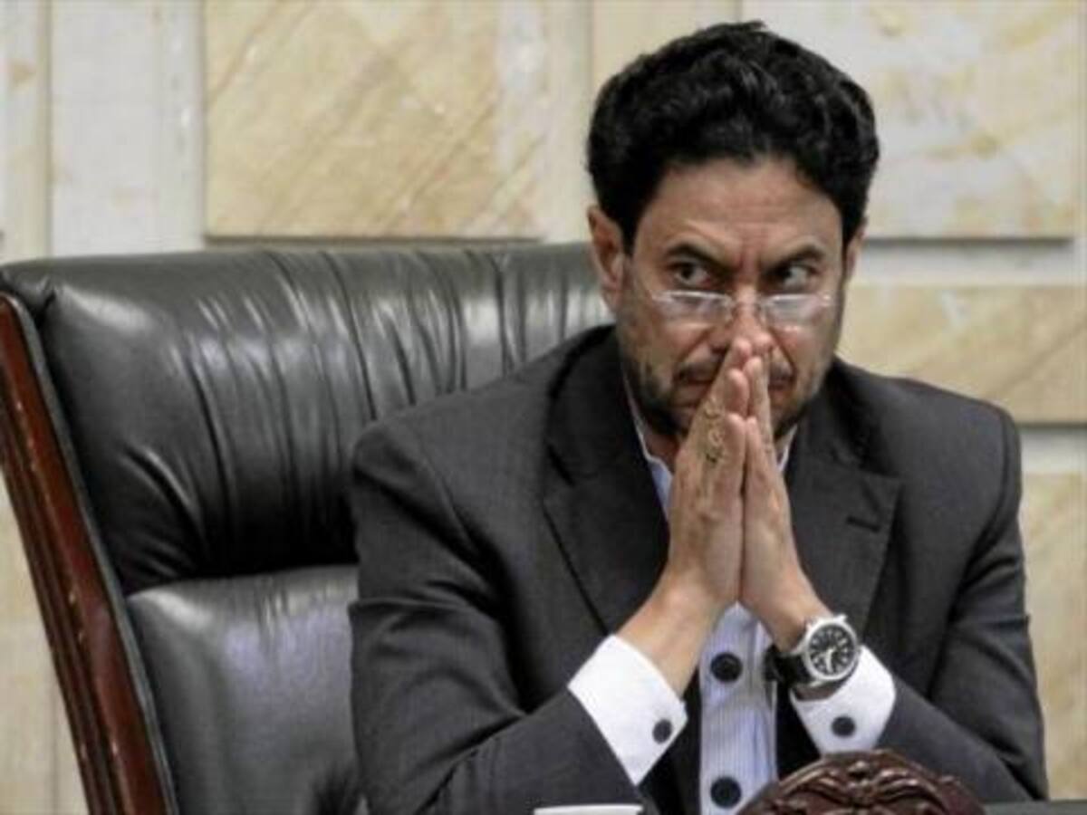 El proceso de paz avanza sustancialmente y requiere tiempo: Iván Cepeda