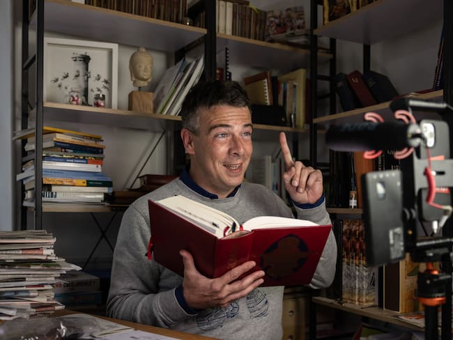 Matthieu Jasseron, el cura famoso en TikTok que decidió renunciar al sacerdocio