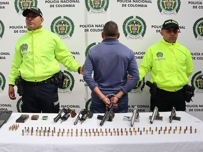 Capturado alias ‘Jaco’ en Cali: almacenaba arsenal para entregarlo a disidencias Farc