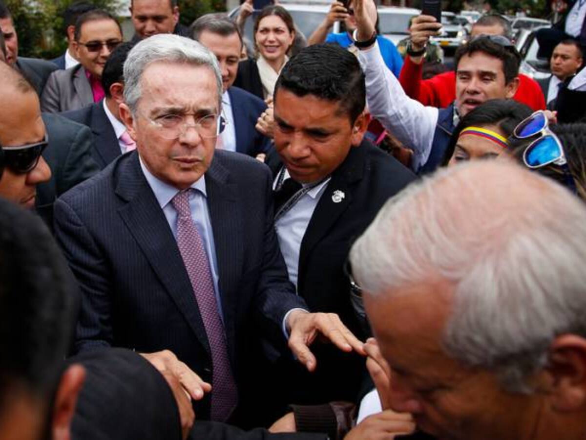 Fiscal insiste en que Uribe podría ser juzgado por tribunal especial