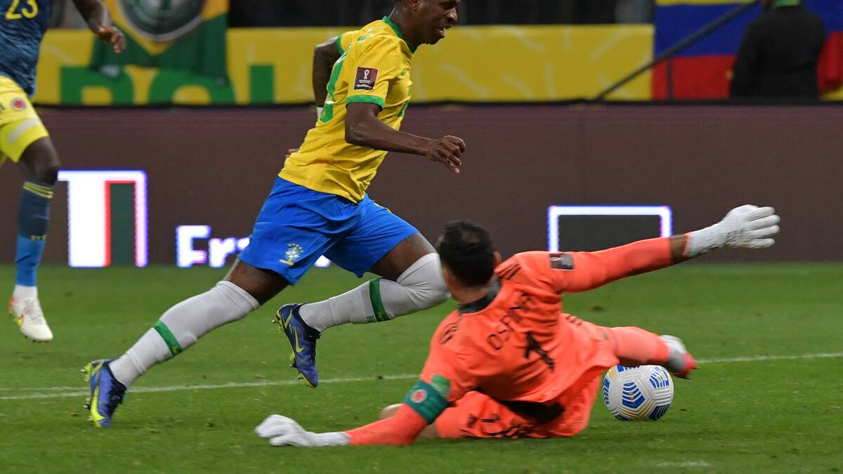 Brasil convocó 24 jugadores para visitar a Colombia y recibir a Argentina