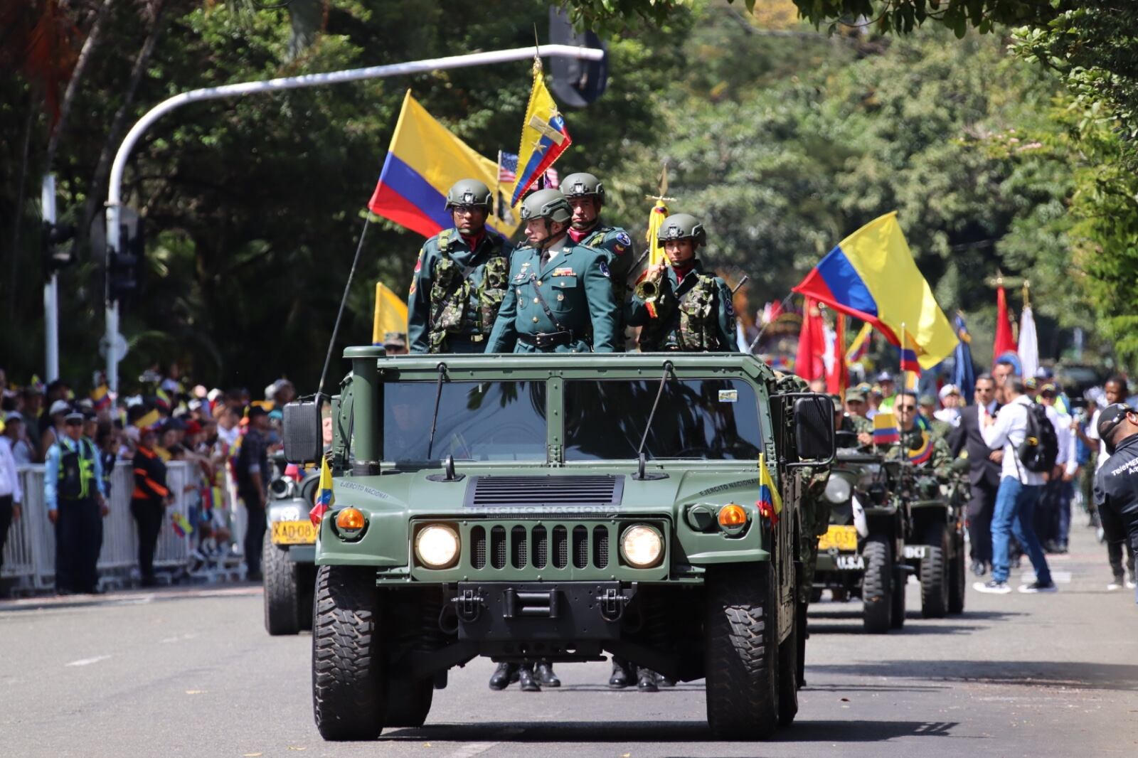 Desfile del 20 de julio en Medellín. Foto: Alcaldía de Medellín.