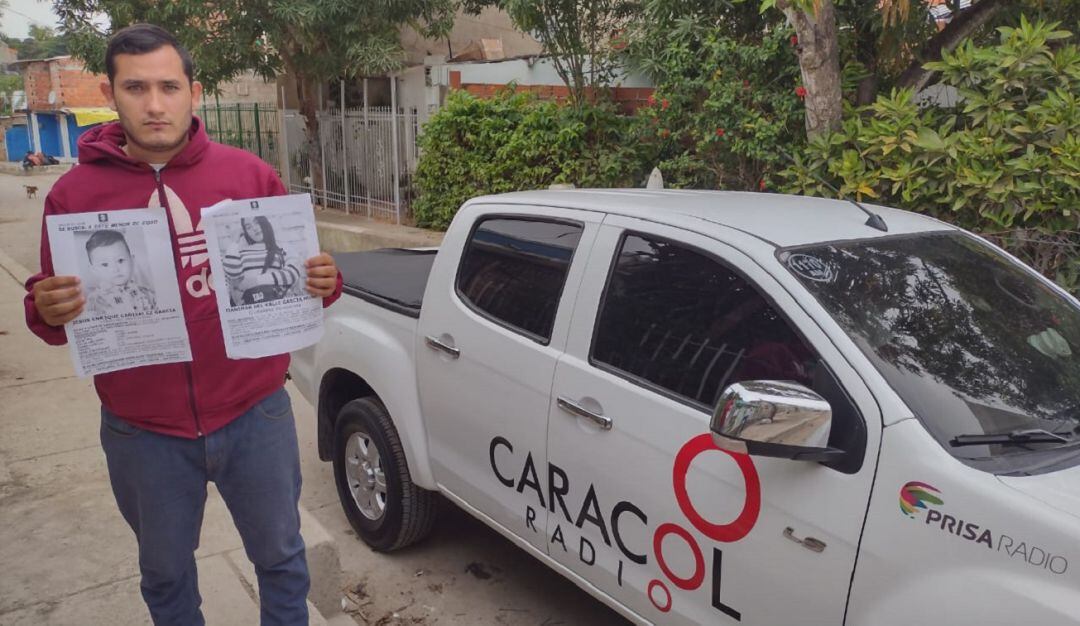 Según el papá del menor, la madre se lo llevó sin autorización