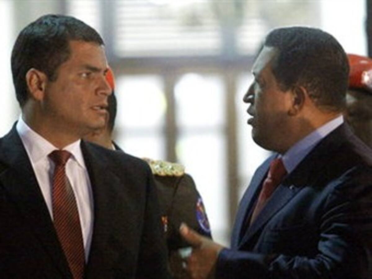 Correa anuncia que visitará a Chávez en los próximos días