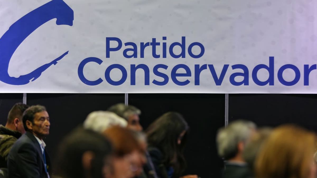 Se profundiza crisis en el Partido Conservador: renunció su secretario general, Adolfo Pineda