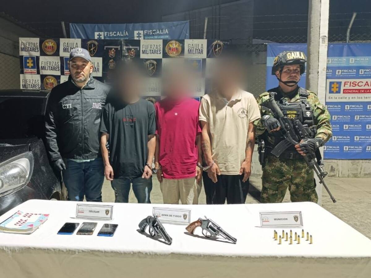 Luego de combate capturaron a 3 presuntos integrantes de El Mesa en el Carmen de Viboral