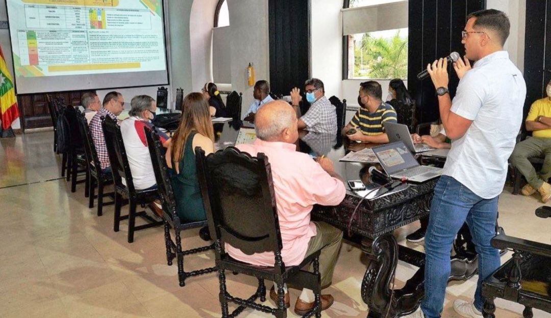 En reunión con la JAC de Manga fueron socializadas las intervenciones que se realizarán en el Puente Román