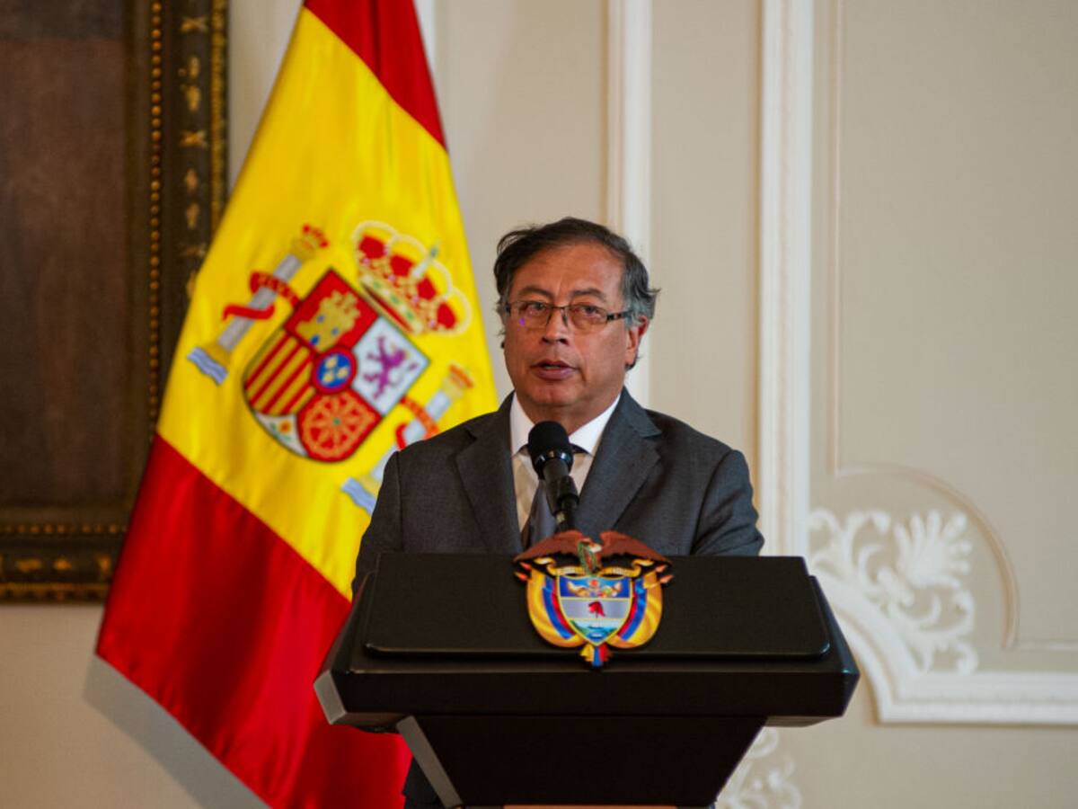 Presidente Gustavo Petro propone cese al fuego territorial con el ELN