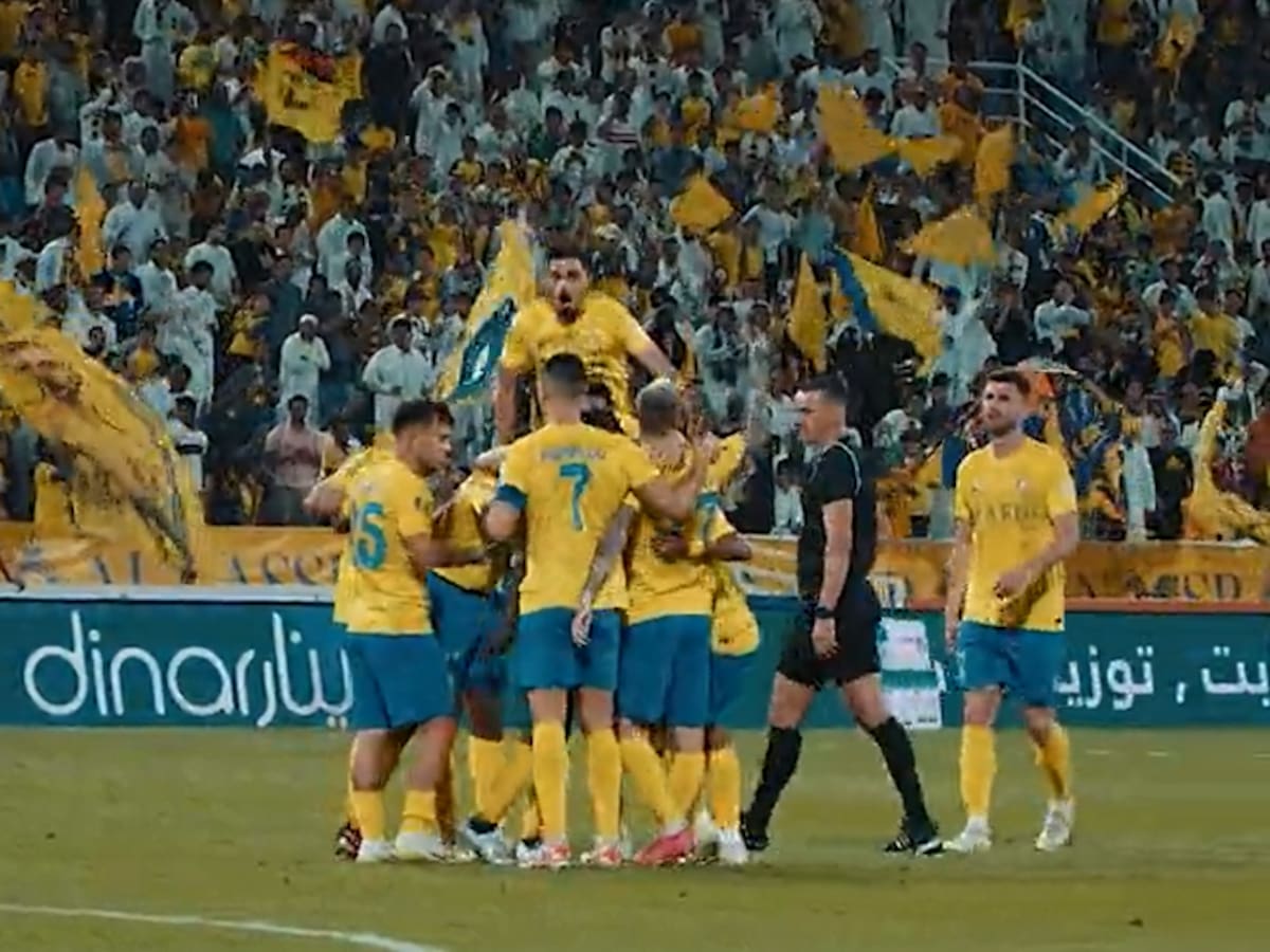 Wilmar Roldán dirigió a Cristiano Ronaldo en partido de la Liga de Arabia Saudita