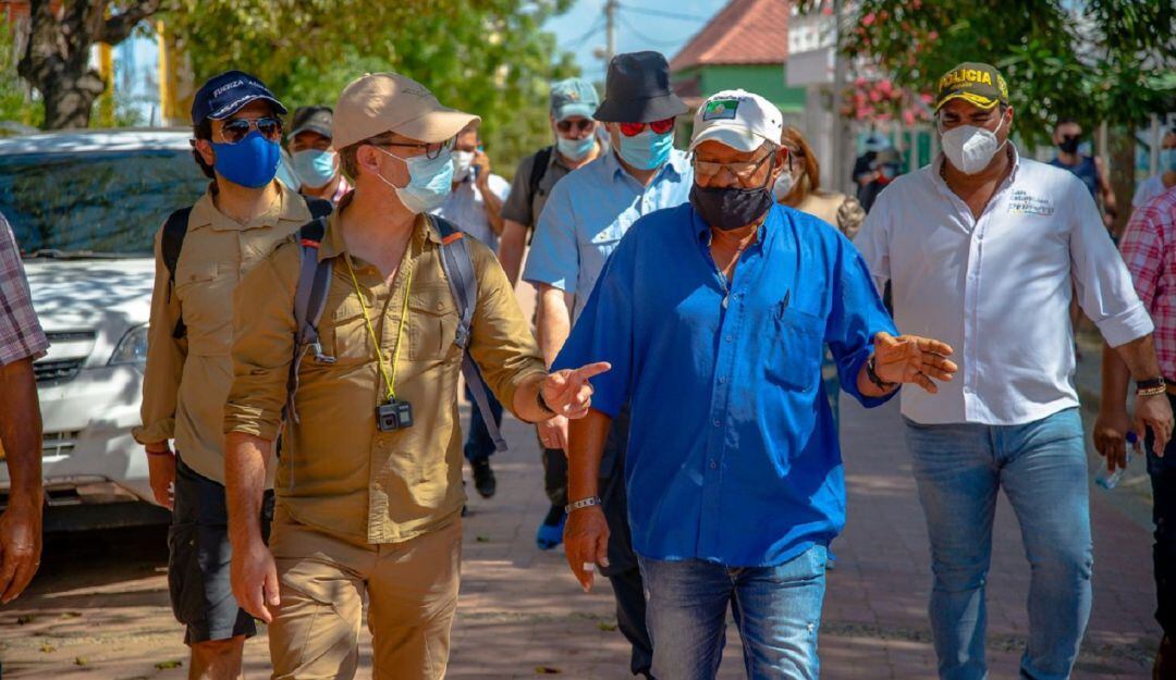 El viceministro de Turismo y el director de Cormagdalena visitaron el municipio