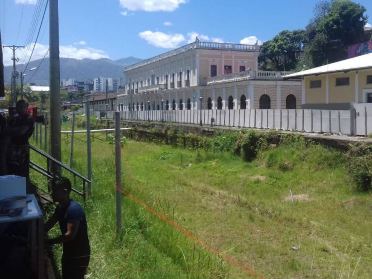 Cuatro procesos de responsabilidad fiscal, obras antigua estación, Armenia