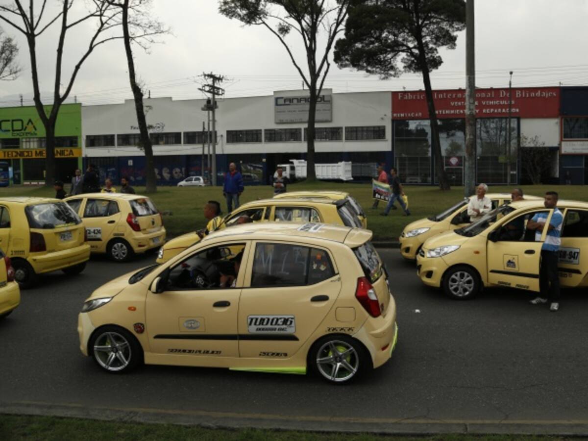 12 taxistas afirman haber trasportado a los hermanos Uribe Noguera