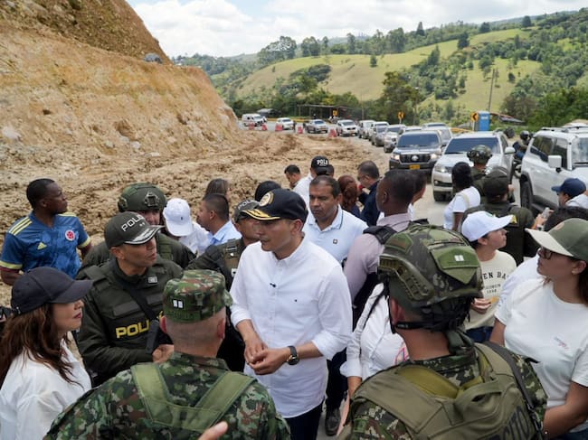El gobienro departamental llegó al sitió donde se registró el ataque. Crédito: Gobernación del Cauca.