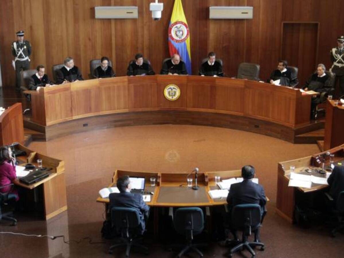 En firme decreto que autoriza transporte de carbón hacía Venezuela