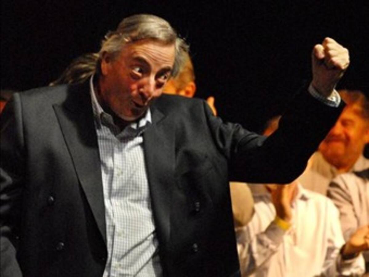 Unasur aprueba a Néstor Kirchner como Secretario General del organismo