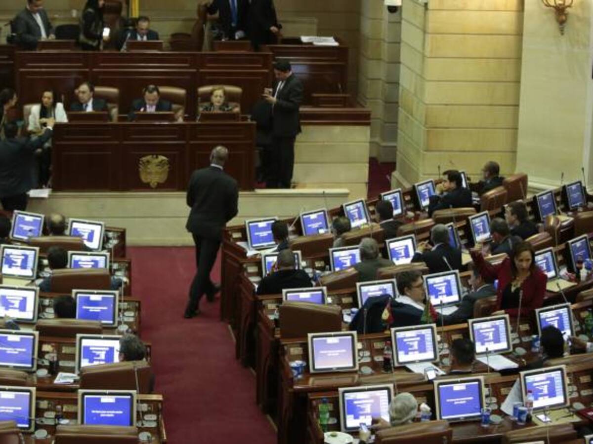 Reviviría Comisión de Acusación de la Cámara de Representantes