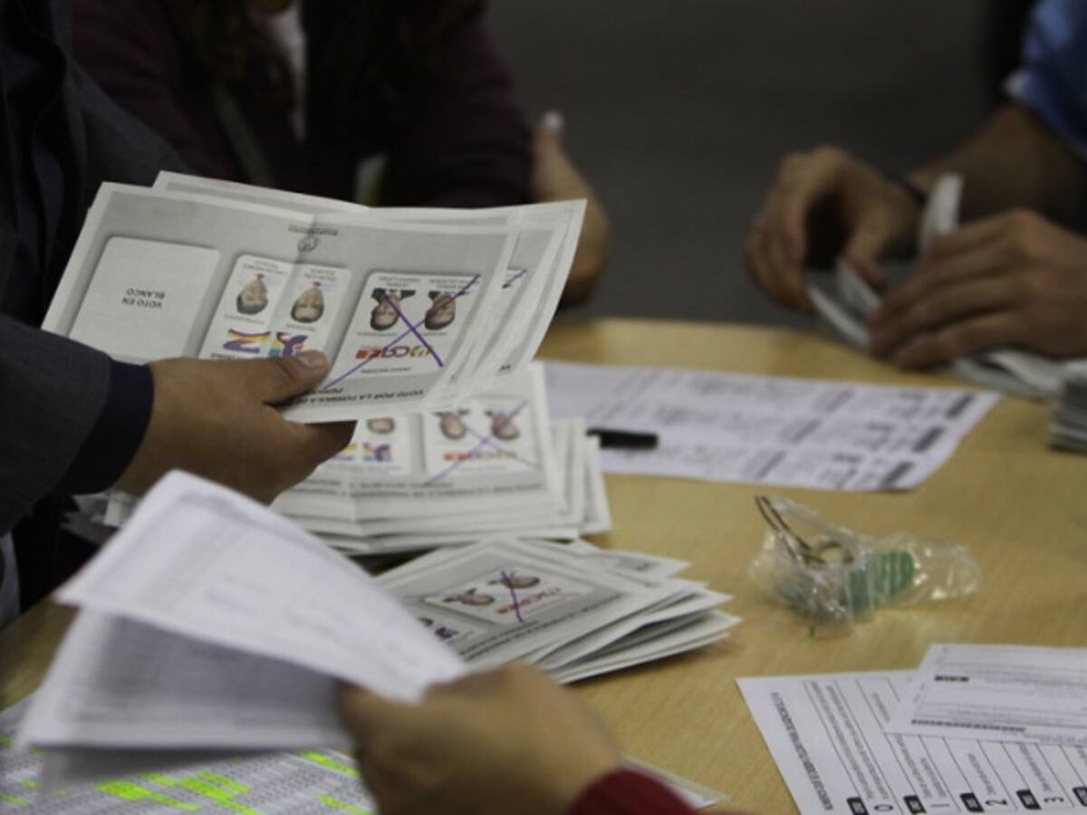 Investigan 1.300 casos de participación indebida en política de funcionarios