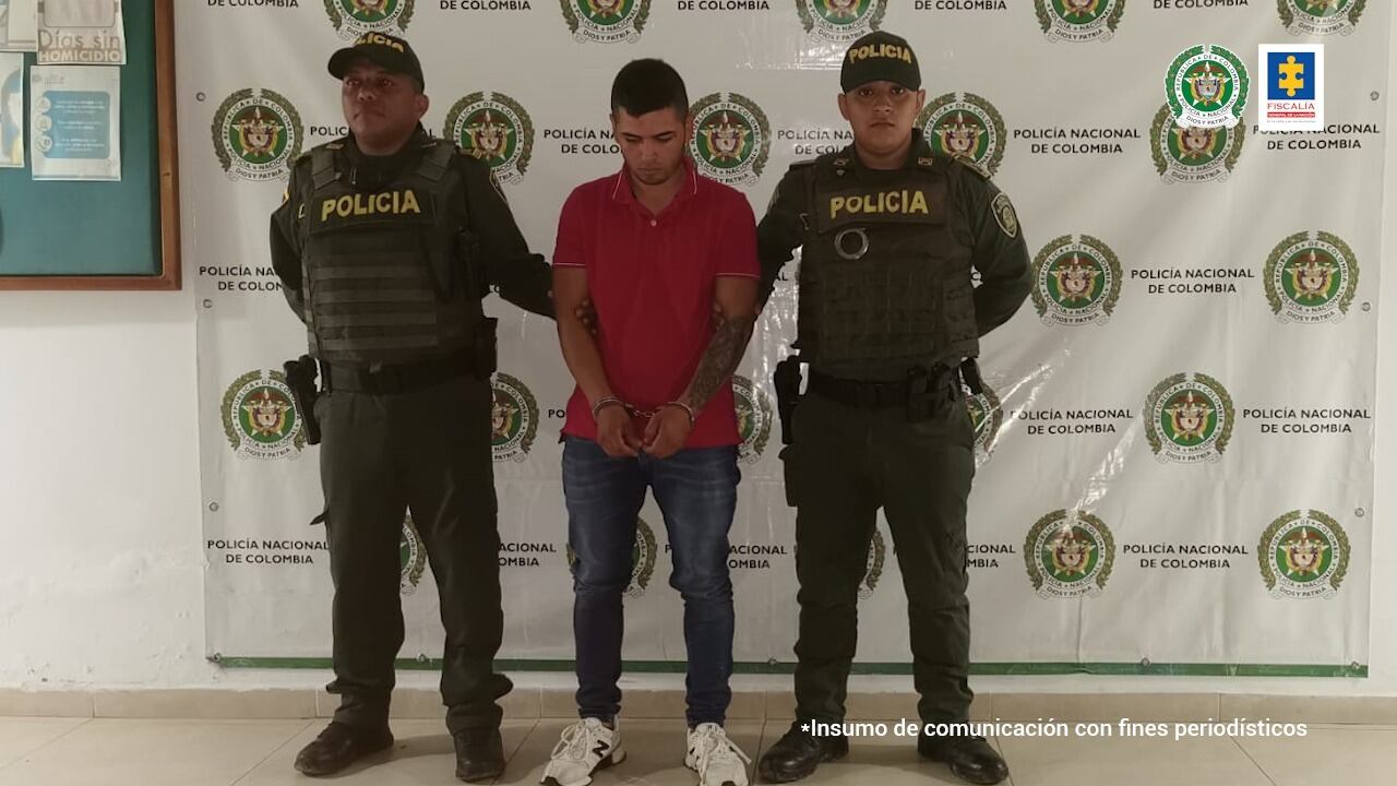 Durante un año presuntamente sometió a la víctima a situaciones de violencia física, verbal y celos reiterativos.