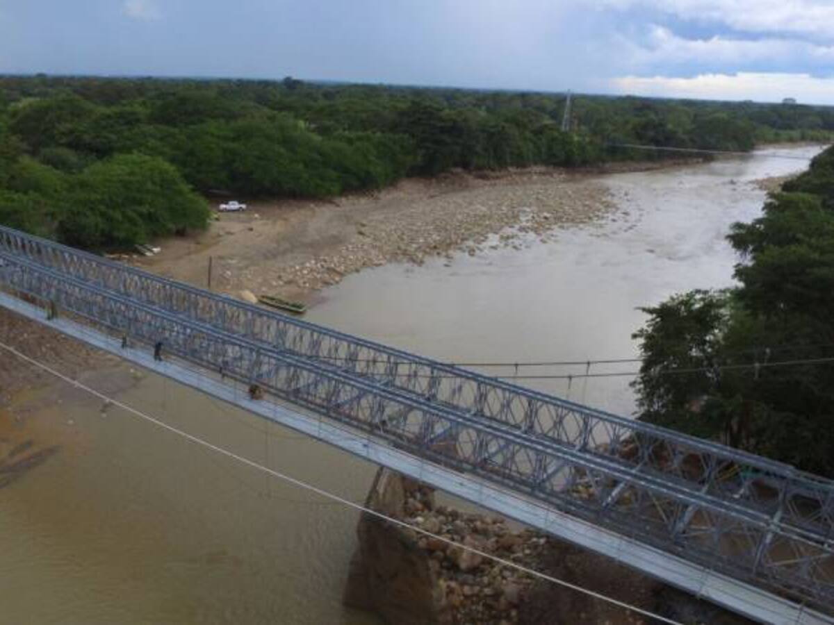 En Casanare entró en servicio puente peatonal sobre río Charte