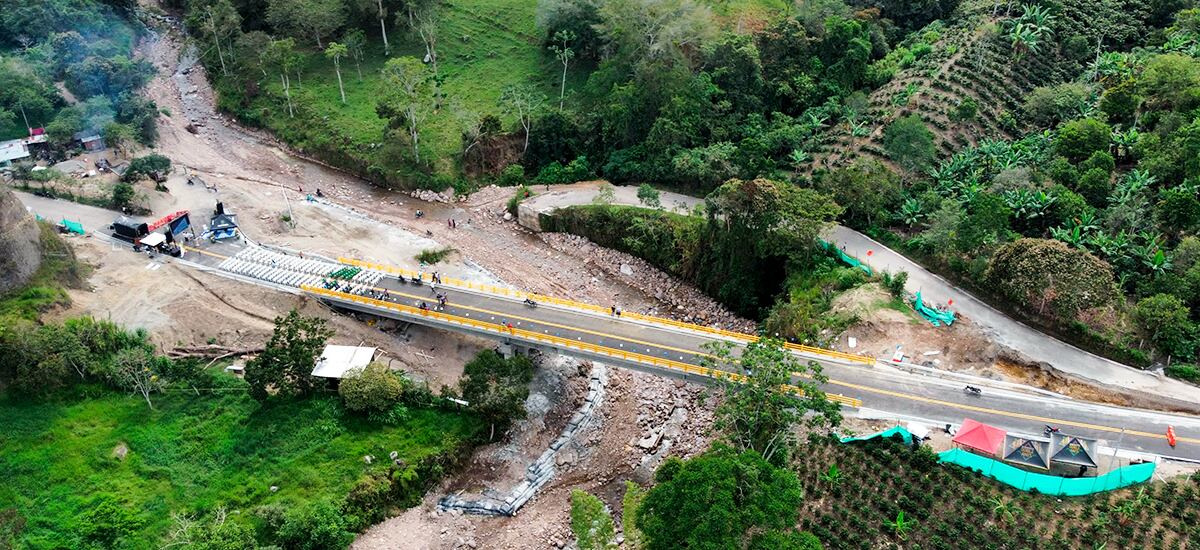 Los trabajos representan mejores condiciones de movilidad para 20.000 habitantes de los municipios de La Plata y La Argentina en la red vial terciaria.