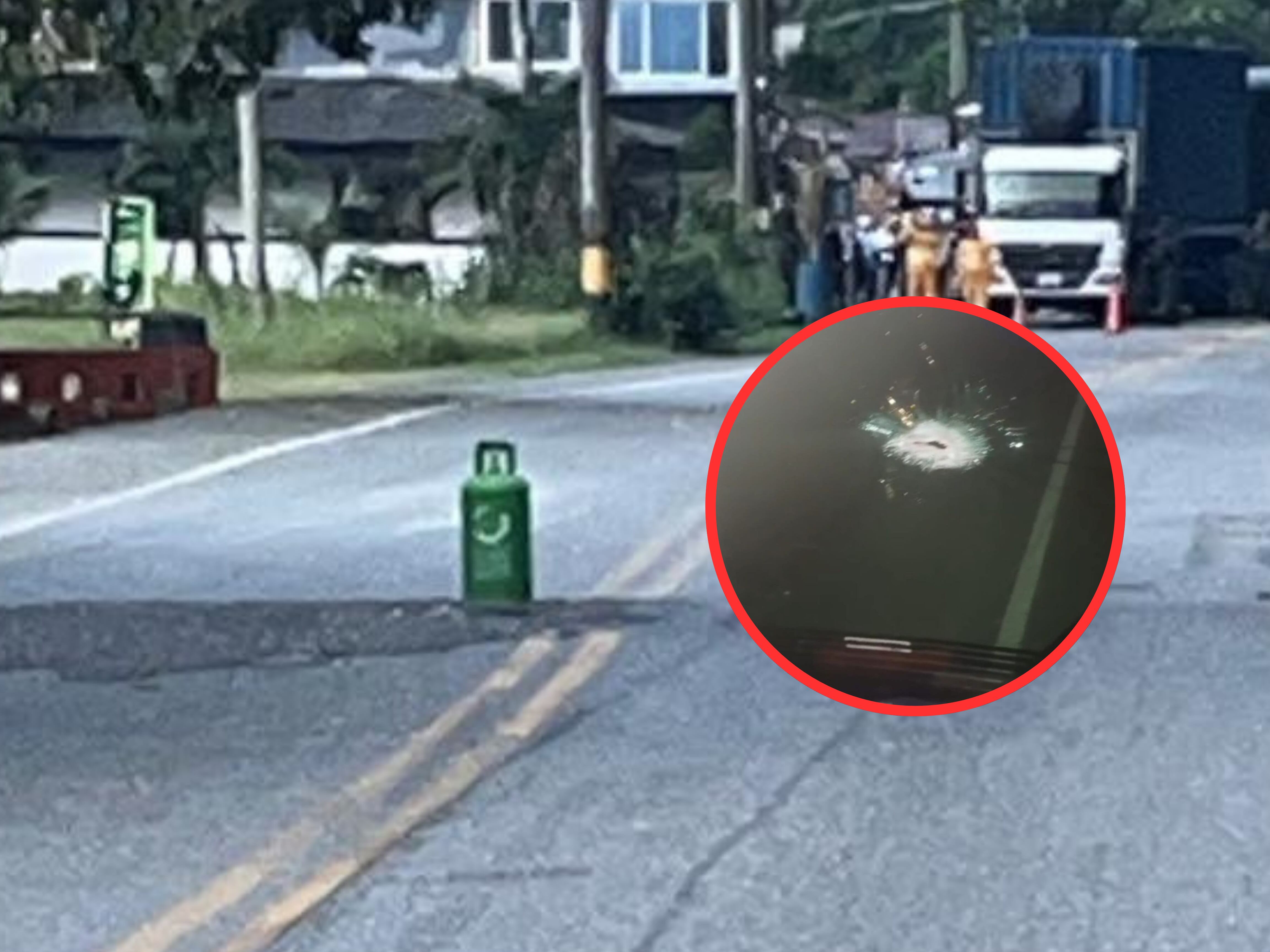 Ataque a bus e instalación de cilindro bomba en Valdivia, Antioquia. Foto: Cortesía.