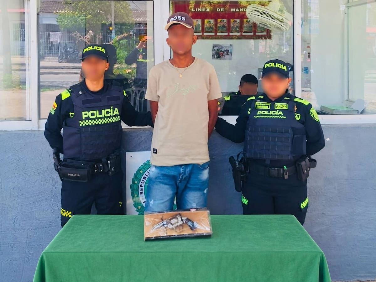 Capturado alias Jhonny con un revólver en plena vía pública del barrio San Fernando