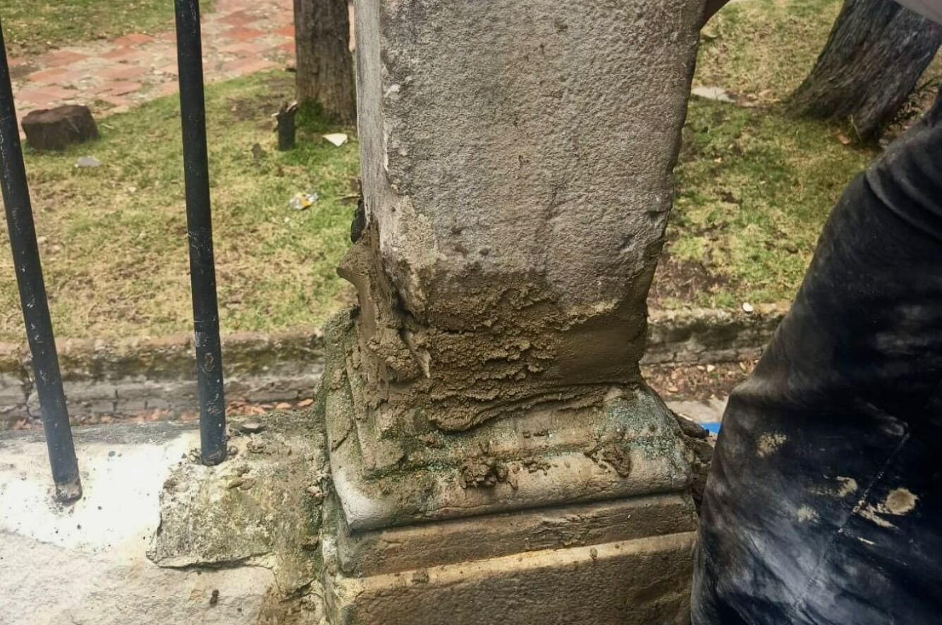Reparan columna del Bosque de la República con cemento tradicional y sin asesoría patrimonial