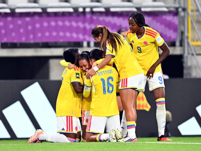 Las jugadoras de la Selección Colombia celebran uno de sus goles ante Costa Rica. (Photo by Mateusz Slodkowski - FIFA/FIFA via Getty Images)