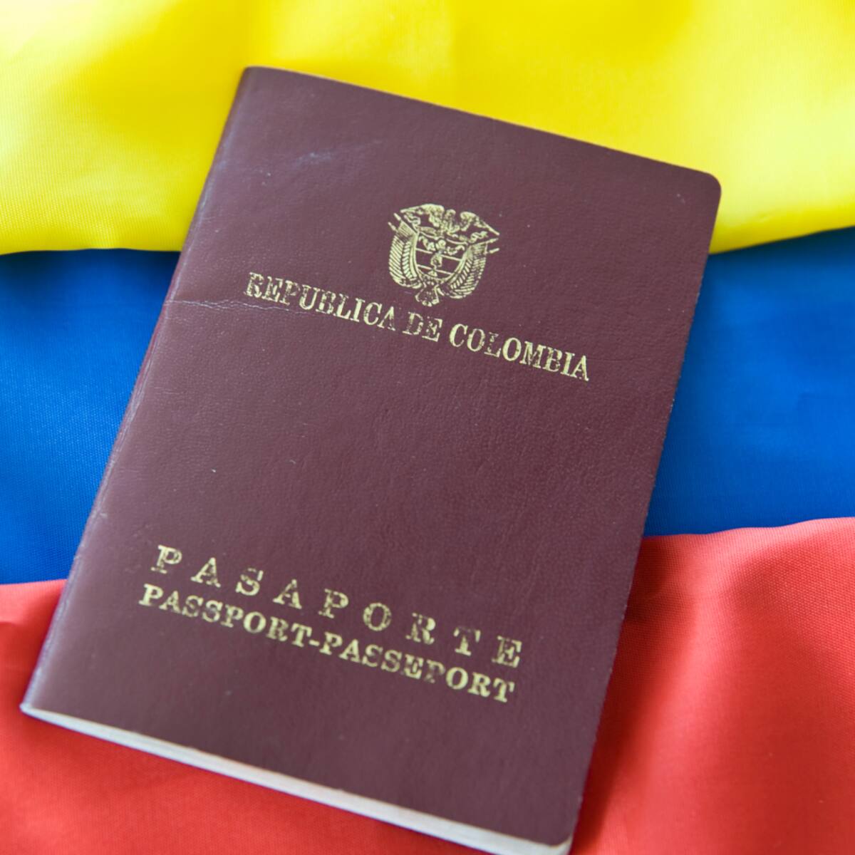 Sigue la incertidumbre por el futuro de la producción de pasaportes en Colombia