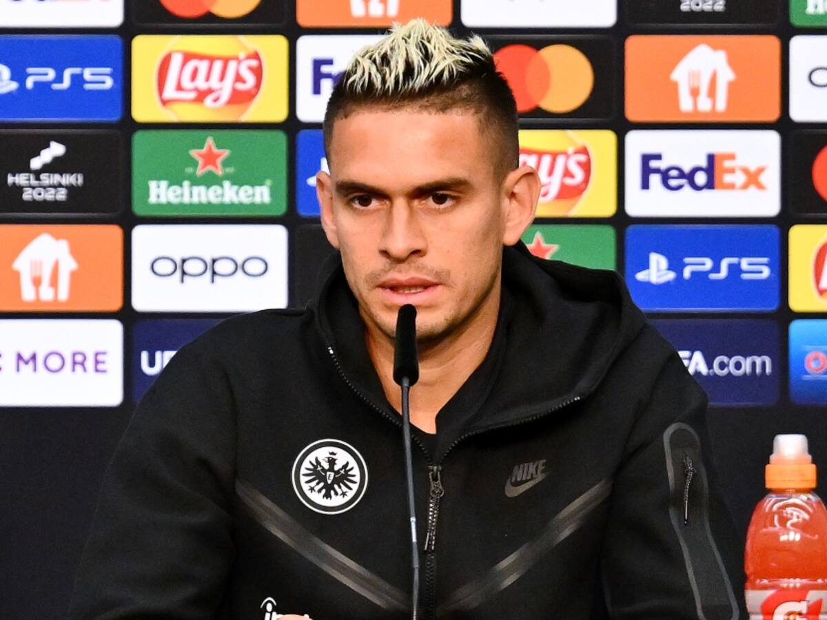 Borré avisa a Courtois de cara a la Supercopa de Europa: "También sufre"