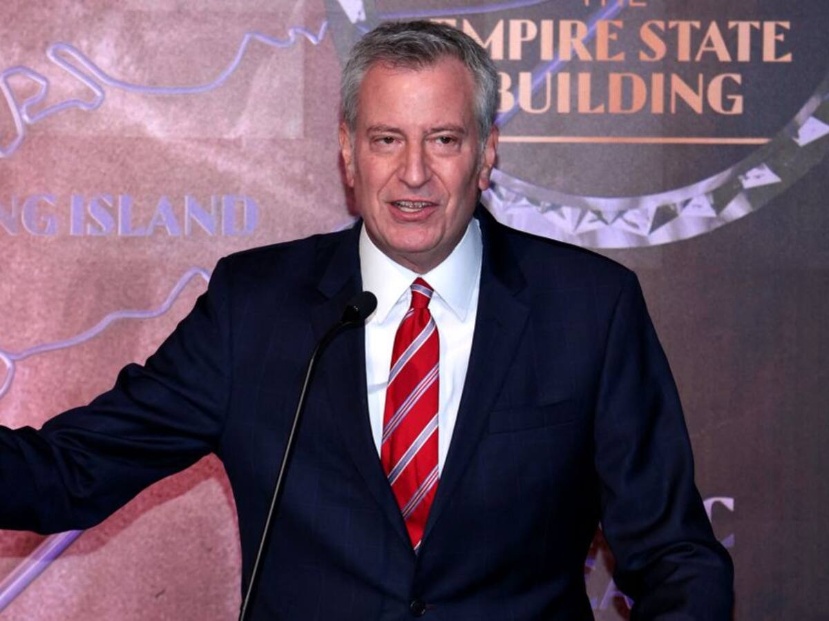 Nueva York plantea vacunar a turistas contra el COVID-19