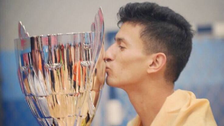 Angellot Caro se coronó campeón en la liga de fútsal libanesa