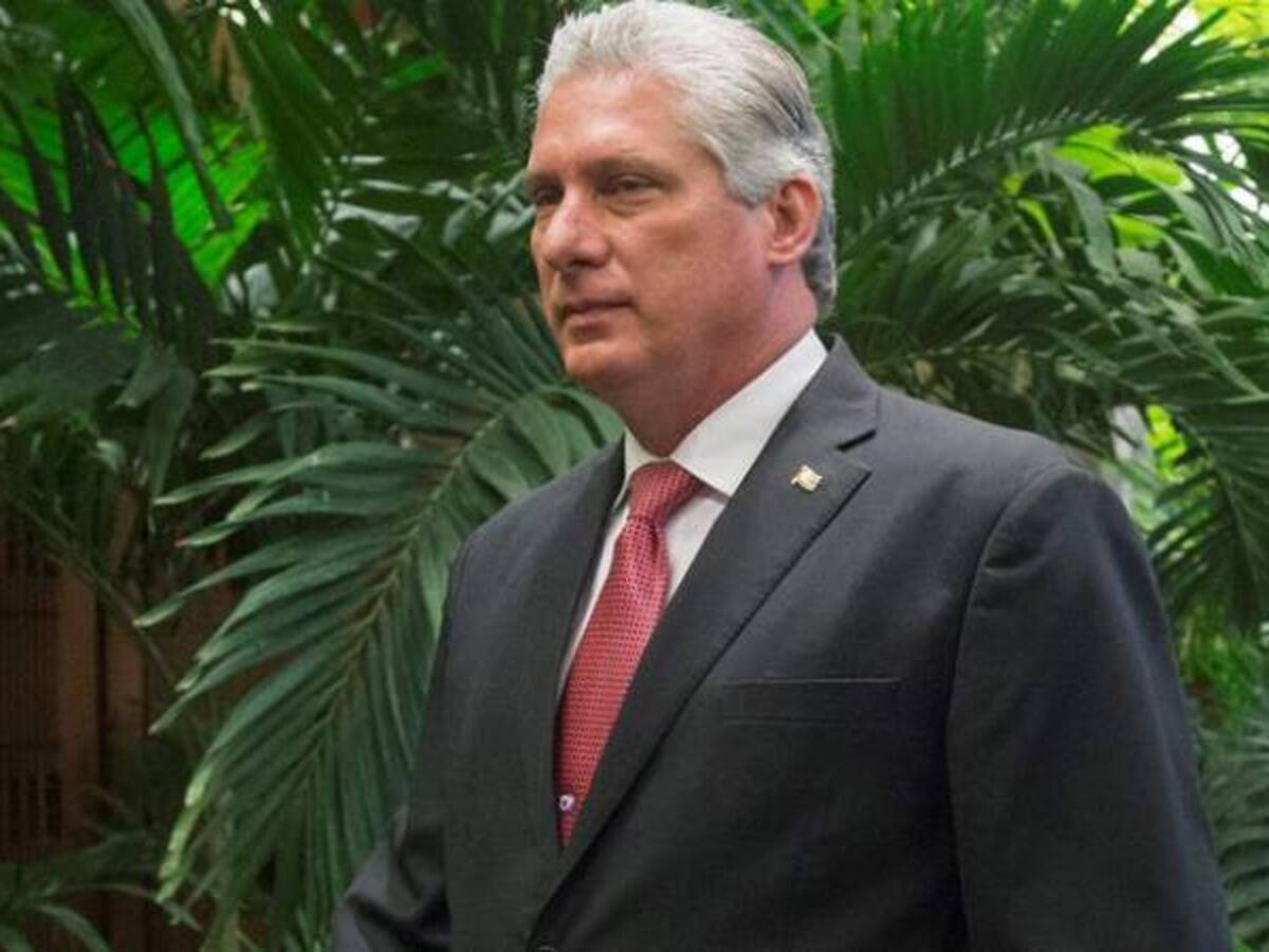 Díaz-Canel asumió el poder con el compromiso de seguir la revolución