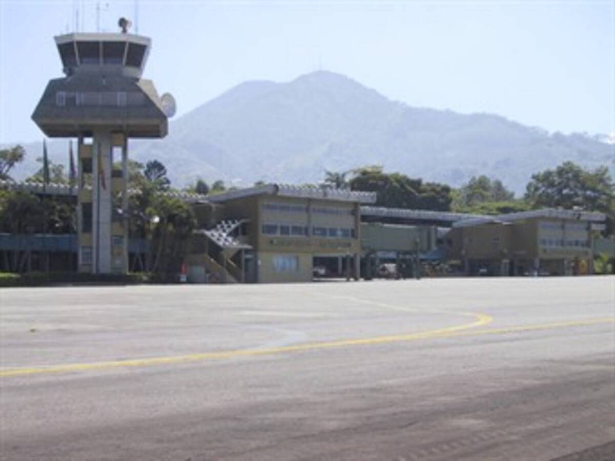 Gobierno congela giro de 7.500 millones de pesos para remodelar aeropuerto de Pereira