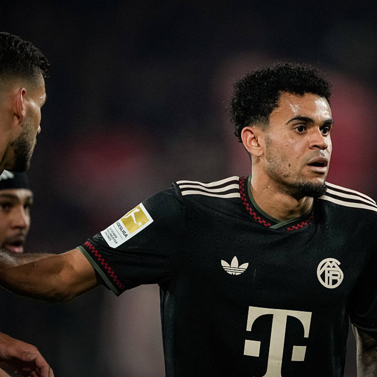 Roberto Martínez, DT de Portugal, se rindió en elogios a Luis Díaz