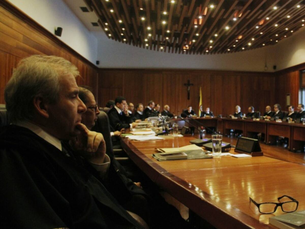Parapolíticos y ministros condenados por la Corte Suprema tendrían una doble instancia