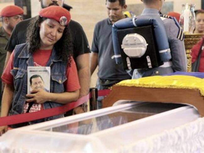 Más de 2 millones de personas que esperan para ver a Chávez, no podrán hacerlo