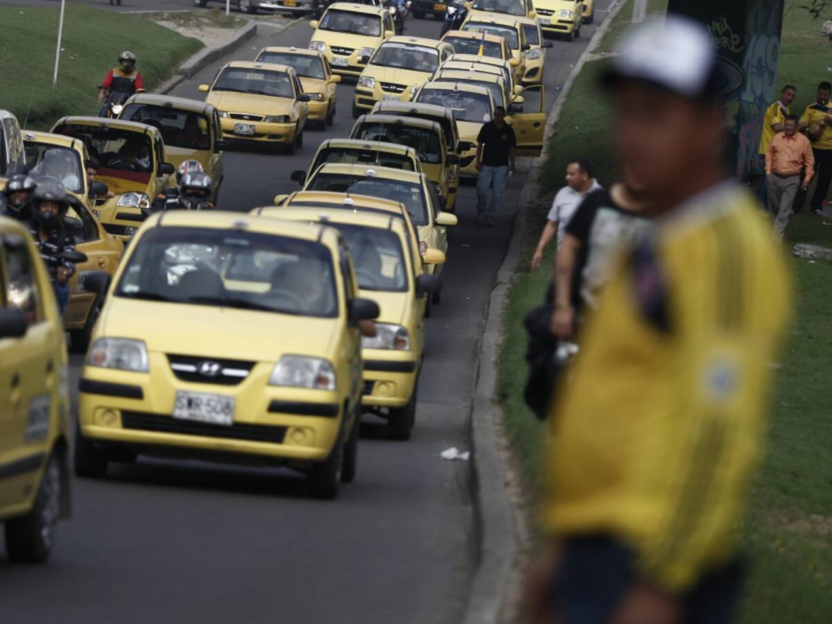 En redes sociales convocan a 'Día sin Taxi'