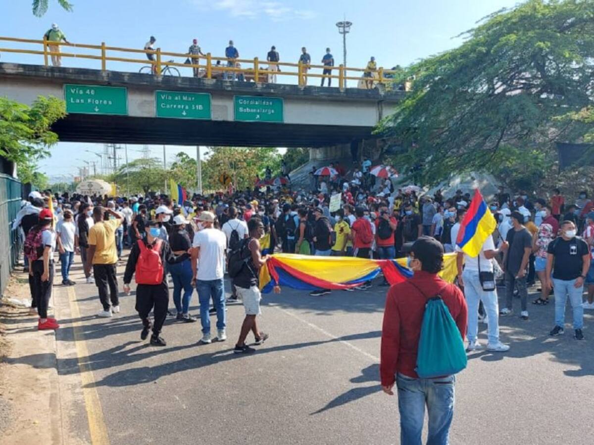 Bloqueos en la Circunvalar impactan un 90% al transporte público