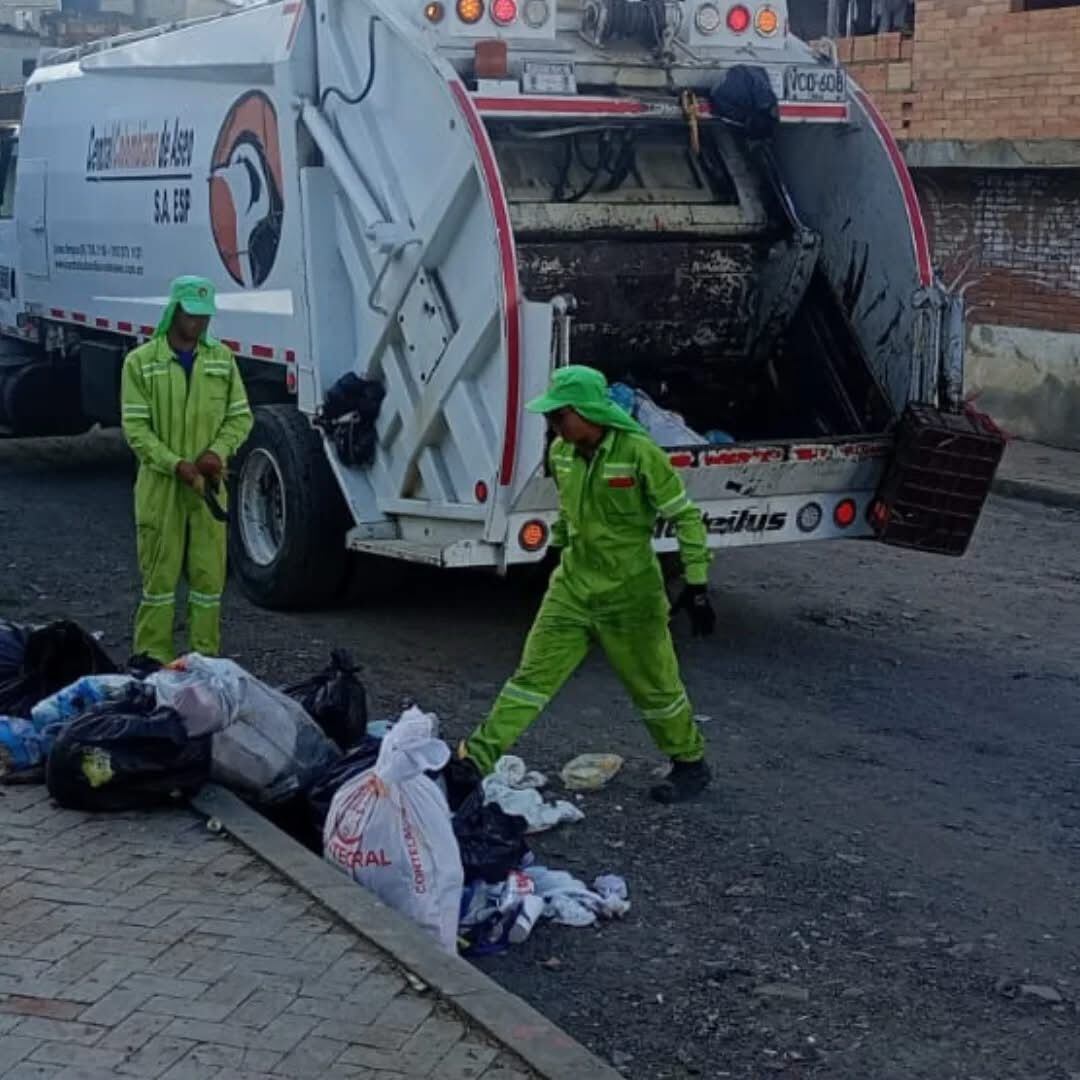 En varios casos, los cobros eran excesivos. Foto | Facebook de Central Colombiana de Aseo