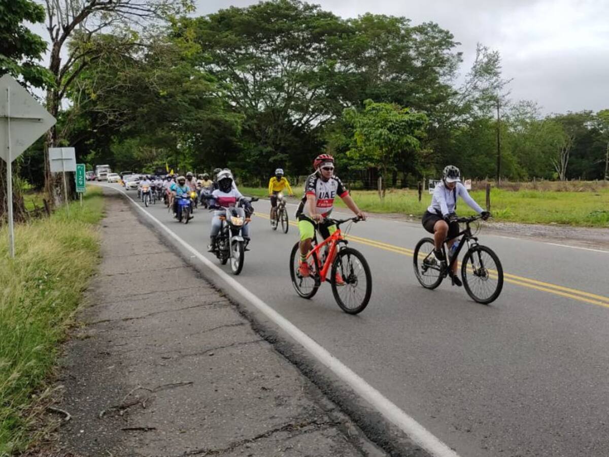 En Pto Triunfo protestaron por estado de la Autopista Medellín Bogotá