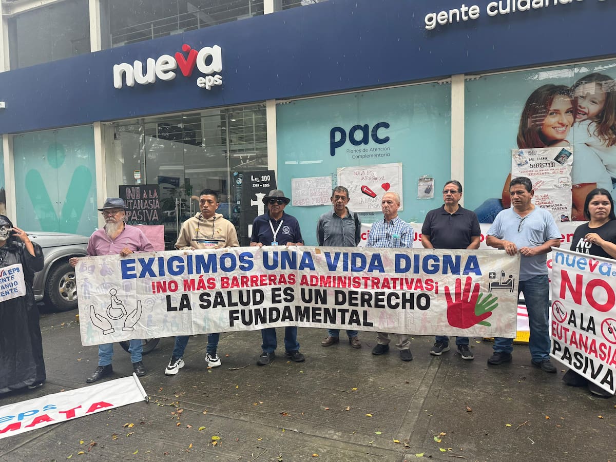 Gobernadora advierte que habrá cierre de servicios de Salud en el Valle ante incumplimiento de pagos