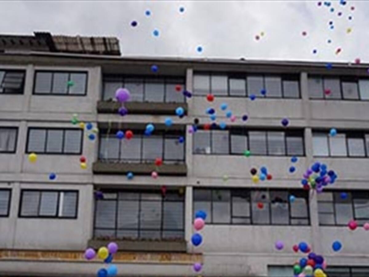 Trasplante de mano de niña en Bogotá fue un éxito